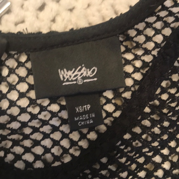 Adorable black mesh top with cute Lacey detail - Picture 2 of 6